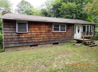 5 Red Fox Ln, New Milford, CT 06776