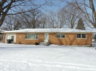 207 Lawndale Pl, Michigan City, IN