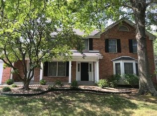 723 Chancellor Heights Dr, Ballwin, MO