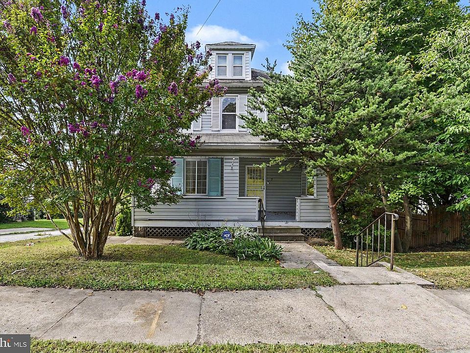 1st image of 7 Maple Ave