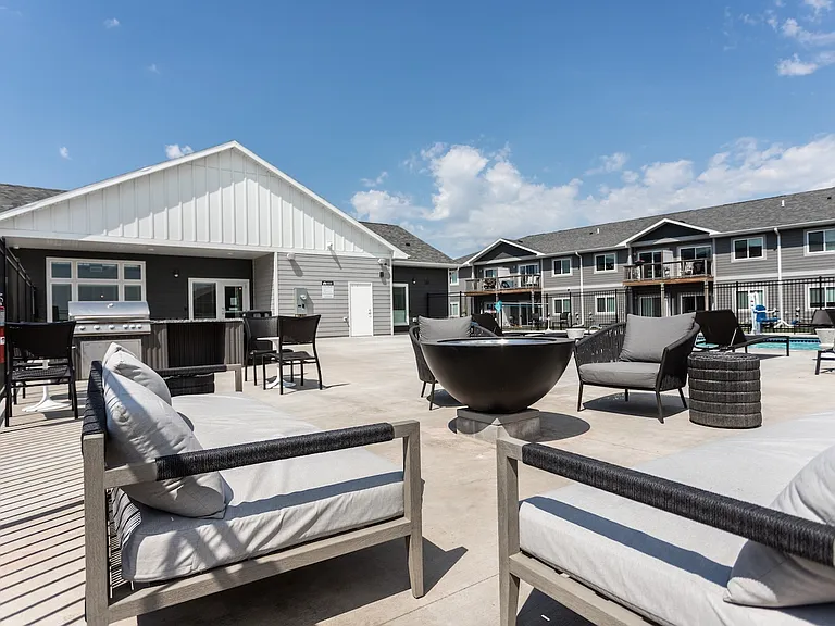 Sawyer Pointe — Photo 23