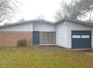 6931 Cole Creek Dr, Houston, TX 77092