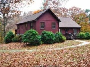 44 Azalea Ln, Bluemont, VA 20135