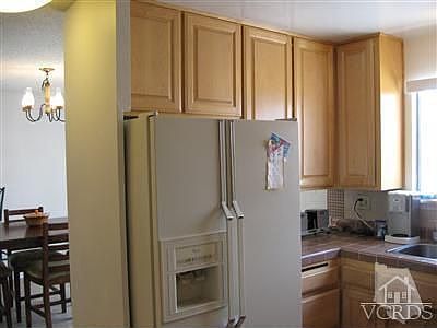 5th image of 309 Burton Ct