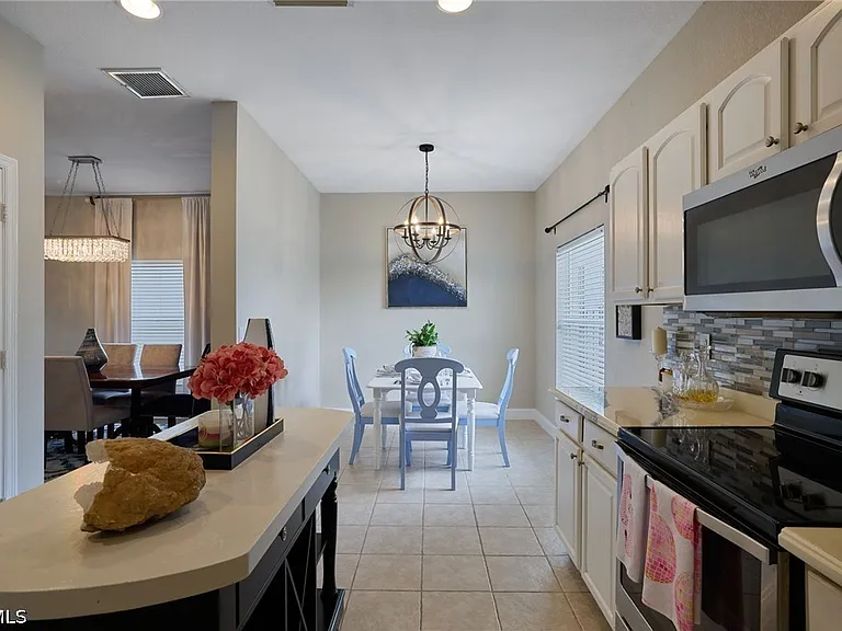 2059 Willow Branch Dr — Photo 10
