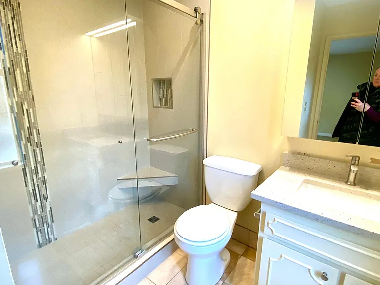 1427 SW 66th Ave — Photo 21