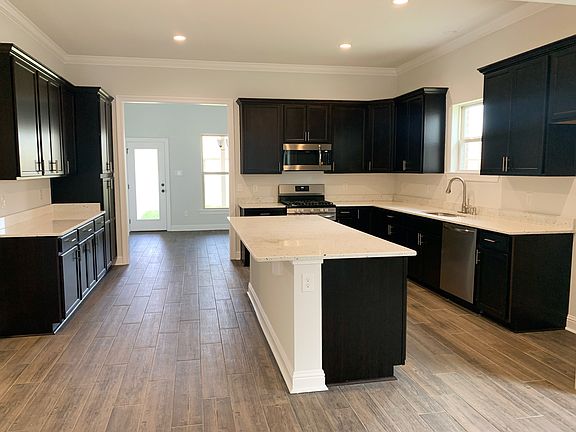 Birch II B - Kitchen - DSLD Homes
