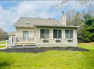 11014 E Royal Rd, Stanwood, MI 49346