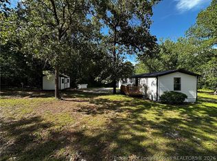 124 Autumn Dr, Vass, NC 28394