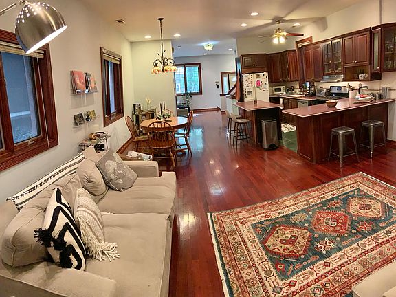 3rd image of 1460 W Cortez St APT 1