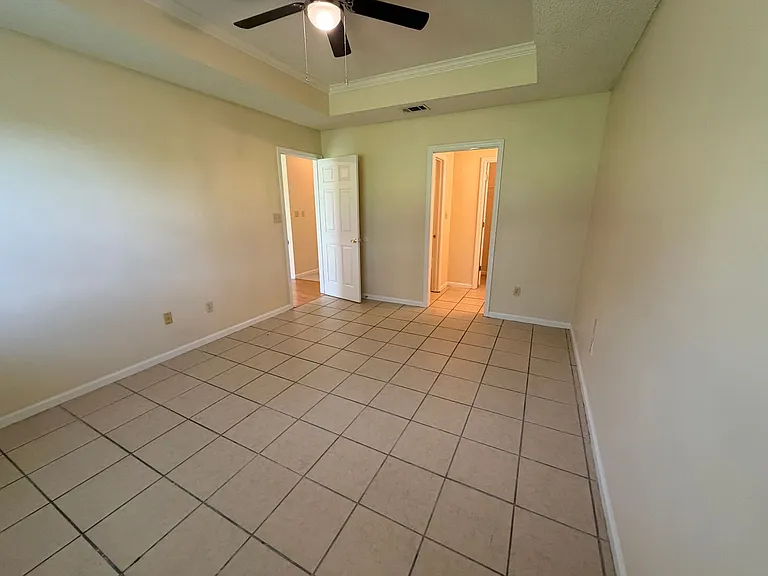 3905 Heatherwoods Dr — Photo 9