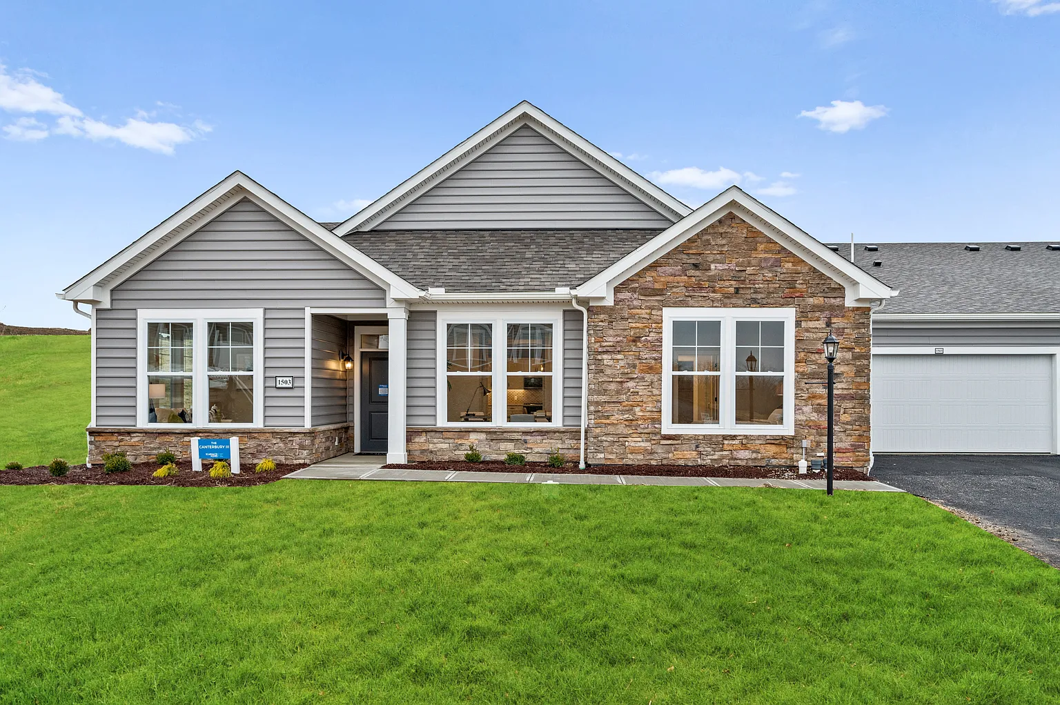 142 Village Ln photo 1