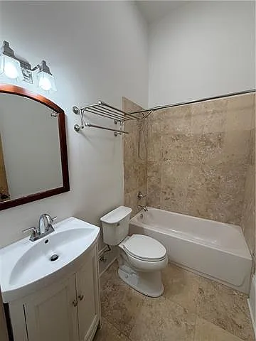 1521 Eagle St — Photo 7