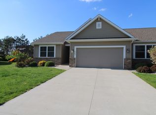 6029 Summerset Ct, Midland, MI 48640