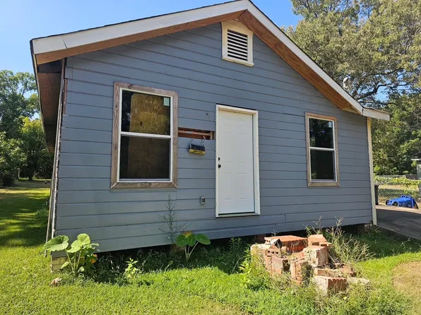 1649 Michel St, Shreveport, LA 71108