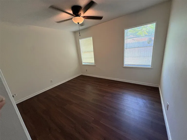 5422 Timber Creek Dr — Photo 4