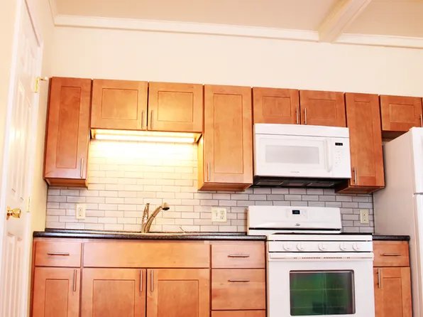108 North Winooski Ave, 108 N Winooski Ave APT B, Burlington, VT 05401