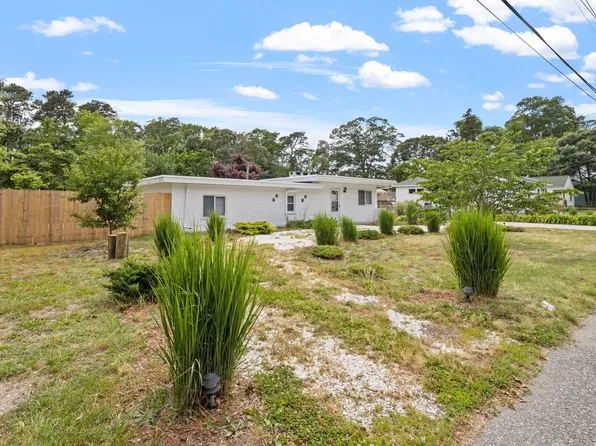 210 Langs Ave, Villas, NJ 08251