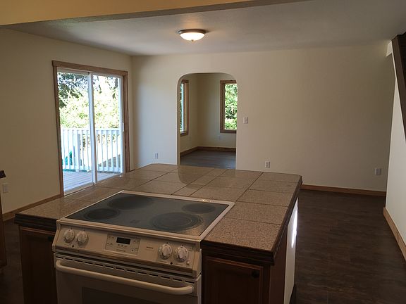 Kitchen, dining to living rm
