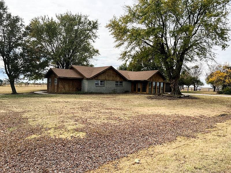 205 W Main St, Carrier, OK 73727 Zillow