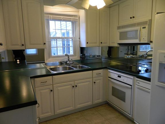 2nd image of 468 Twin Lakes Dr