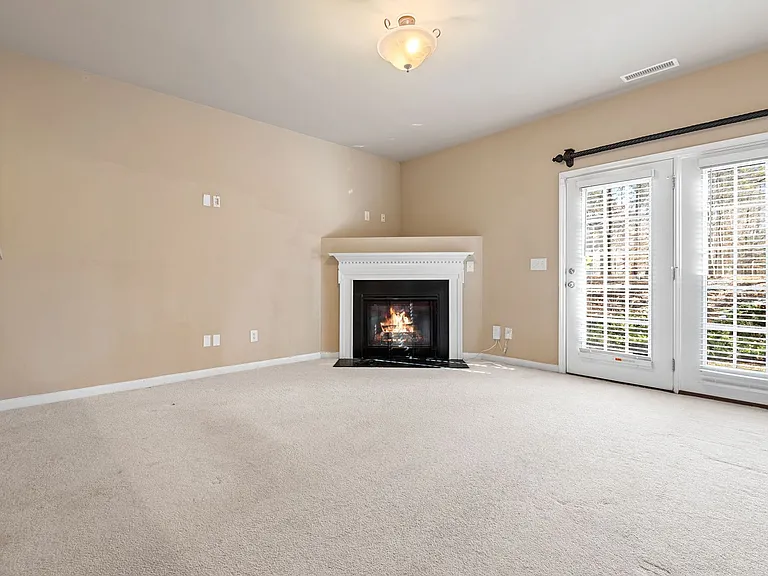 1641 Snowmass Way — Photo 8
