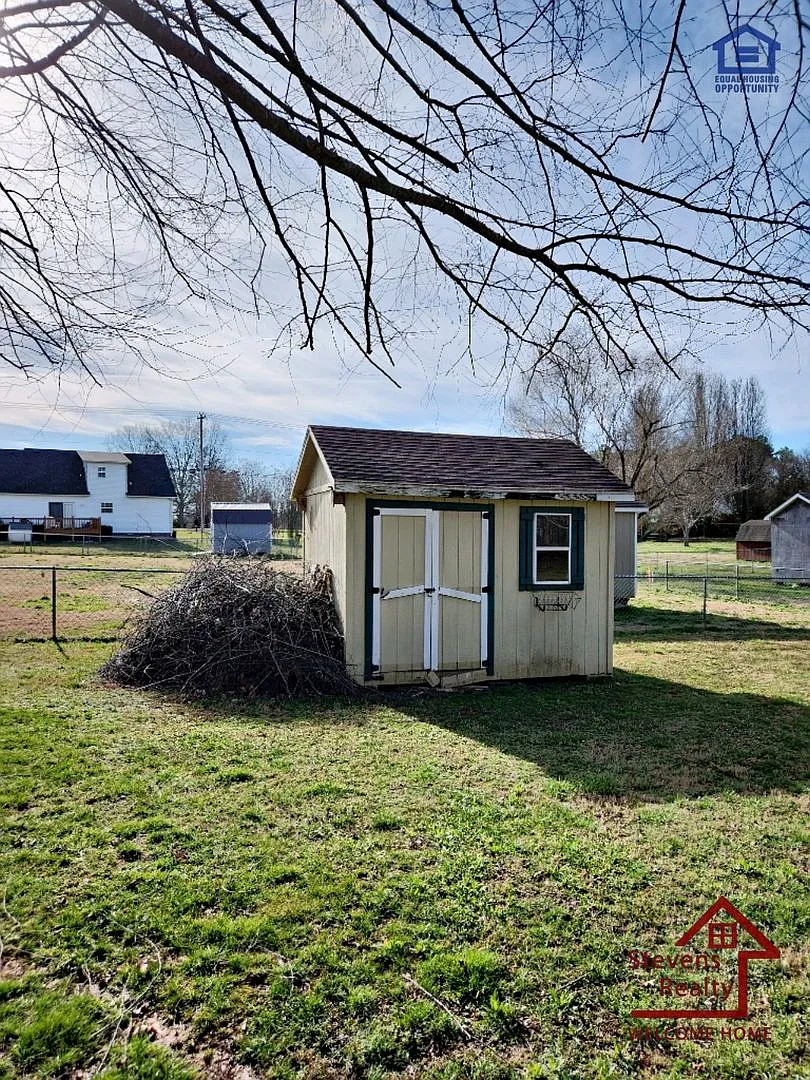 $750 Off First month rent! The Living Space Of Your Comfort — Photo 3