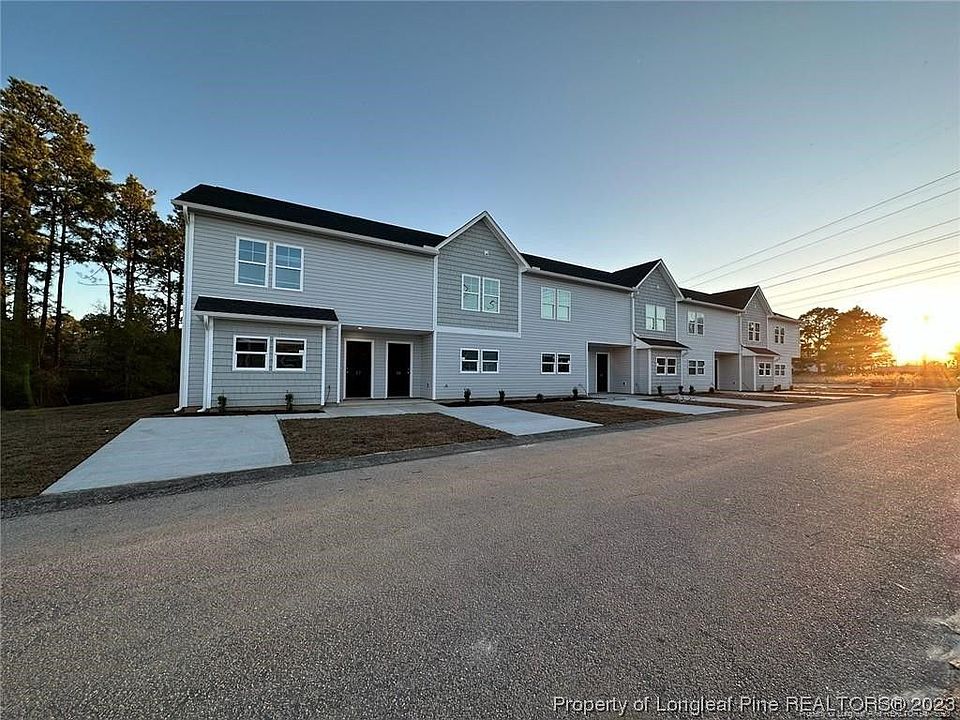 1st image of 527 Tussey Dr