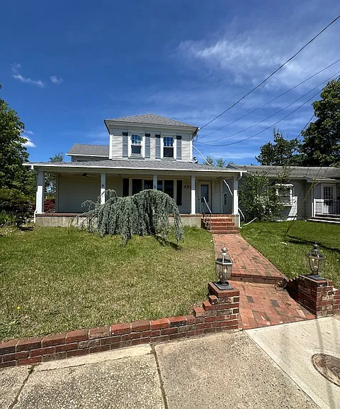 421 W Lincoln Ave — Photo 15