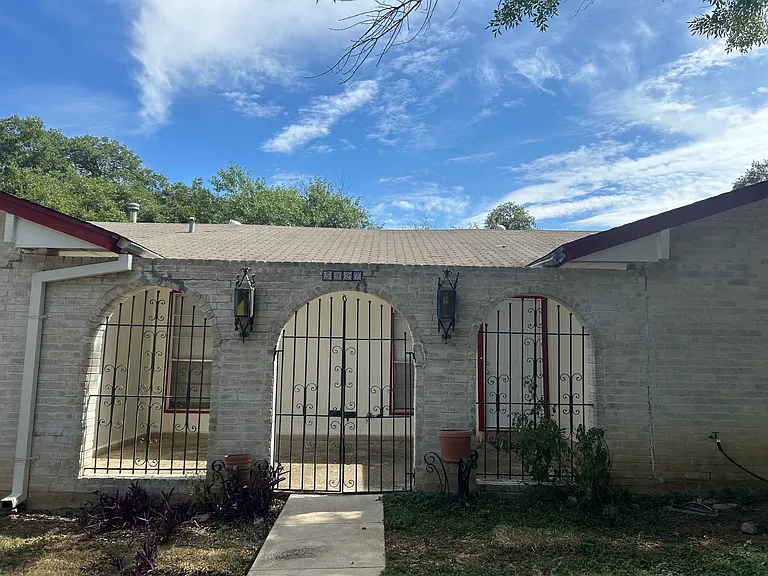 5927 Forest Knoll St — Photo 19