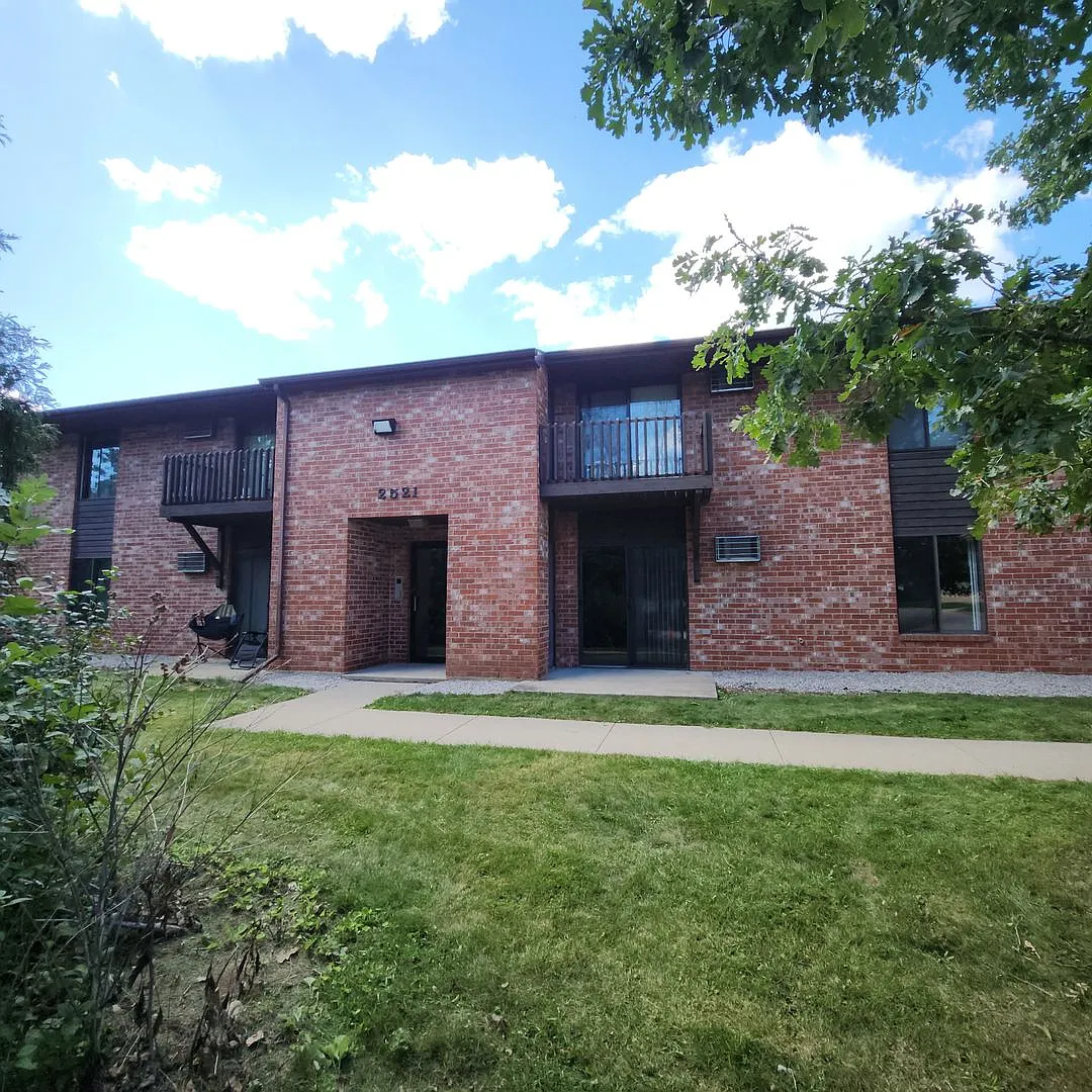 2521 Honey Lou Court — Photo 3