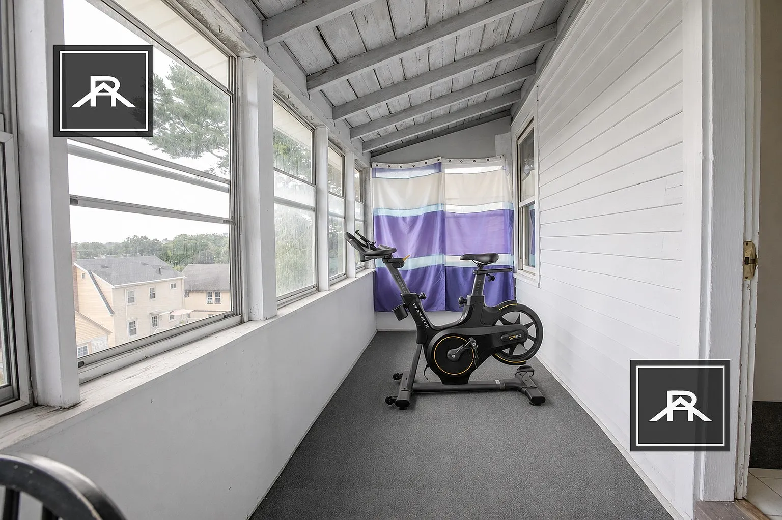 3 bed, 1.0 bath, 1347 sqft, $3,500 — Photo 3