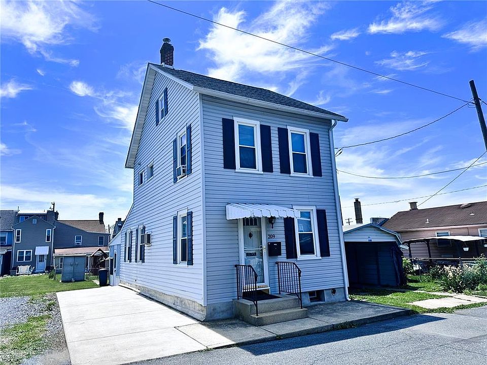 1st image of 209 Middle St