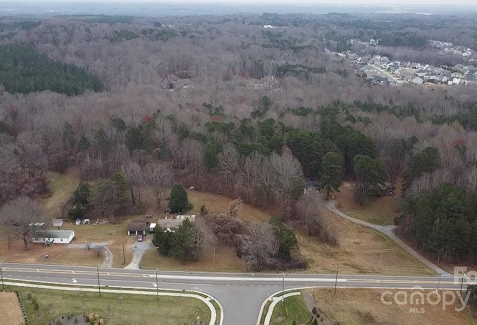 2nd image of 3720 Shiloh Church Rd