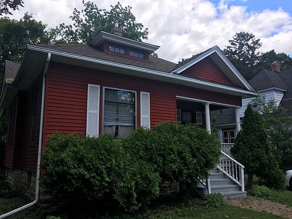 2nd image of 203 Grove St