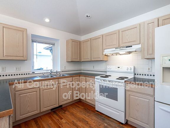 5th image of 2658 Serena Dr
