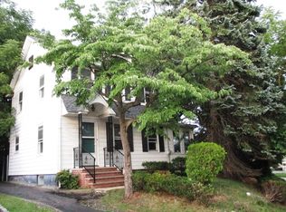 1-13 32nd St, Fair Lawn, NJ 07410
