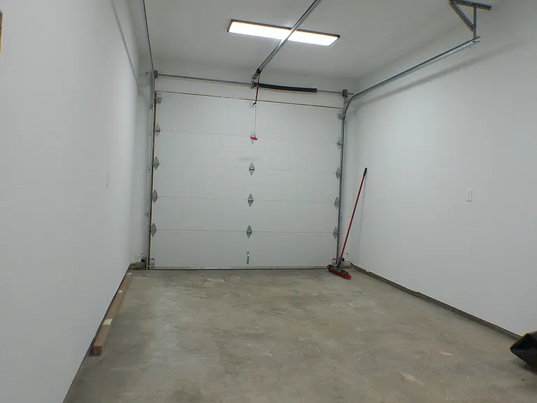 528 S 7th St — Photo 35