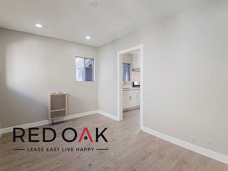 424 E 20th St #424.75 — Photo 9