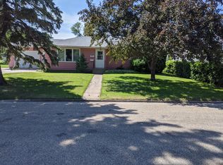 308 Webster St, Lisbon, ND 58054