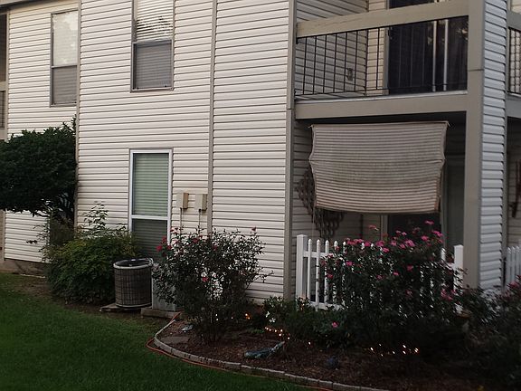 3rd image of 310 Parkview Blvd