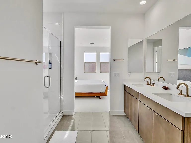 3399 W Emerald Rd — Photo 23