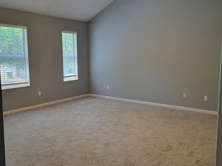 2266 Charleston Pointe SE — Photo 18