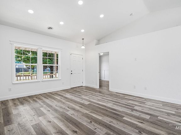5th image of 4180 S Rangewood Way