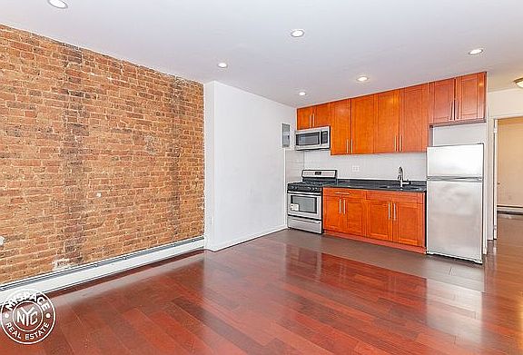 4th image of 603 Washington Ave #4H
