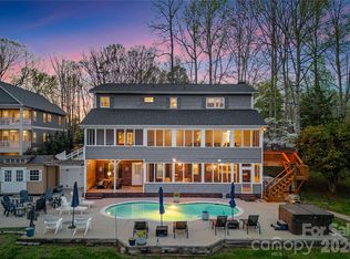 4470 Power Dr, Sherrills Ford, NC 28673