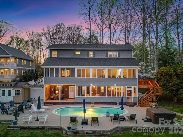 4470 Power Dr, Sherrills Ford, NC 28673