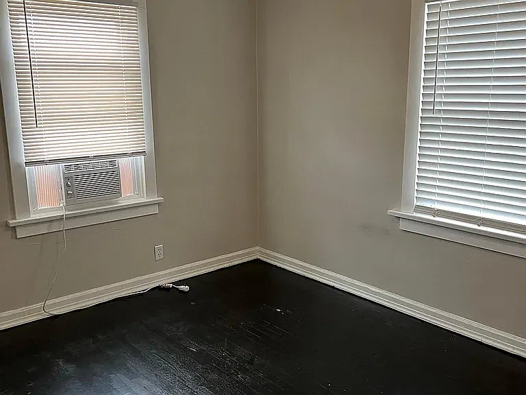 2234 Ravenwood Ave — Photo 4