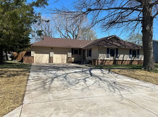 520 N Simpson Rd, El Dorado, KS 67042