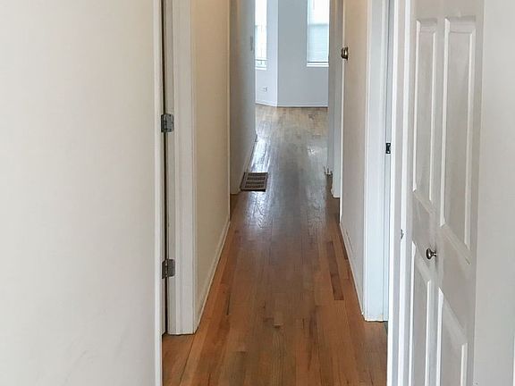 5th image of 1020 N Damen Ave #10
